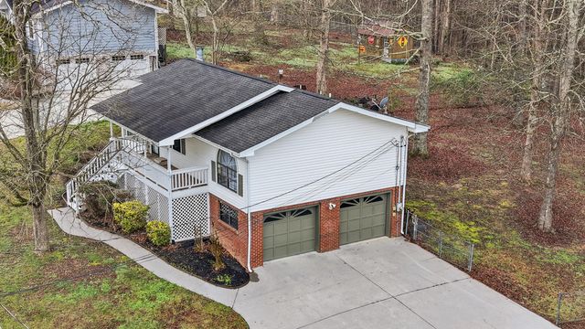 8231 Troubadour Way, Ooltewah, TN 37363