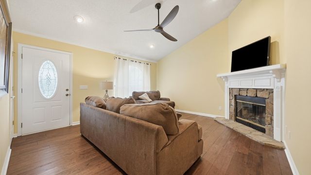 8231 Troubadour Way, Ooltewah, TN 37363