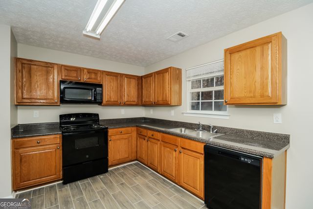 2403 Brookgate Way, Ellenwood, GA 30294