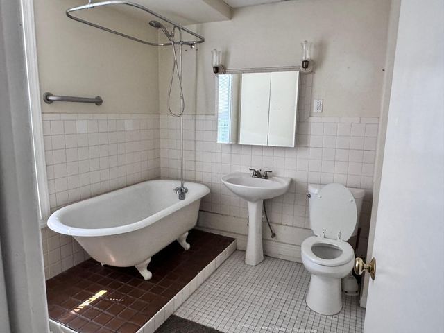 410 Floyd Street, Toledo, OH 43620