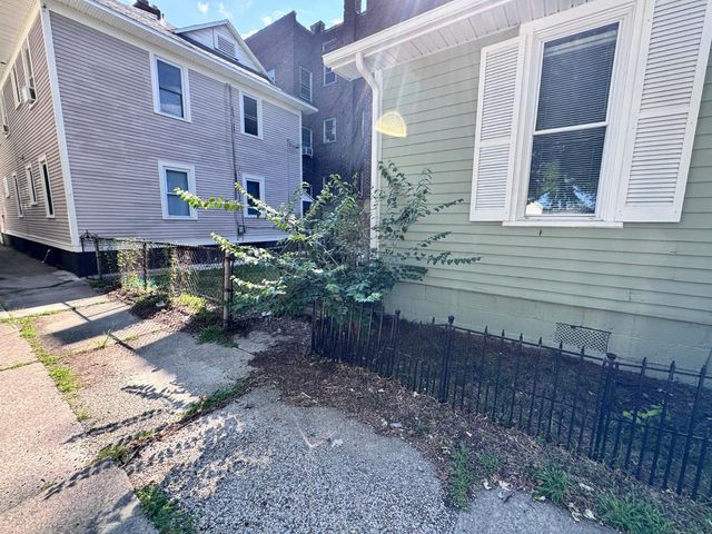 410 Floyd Street, Toledo, OH 43620
