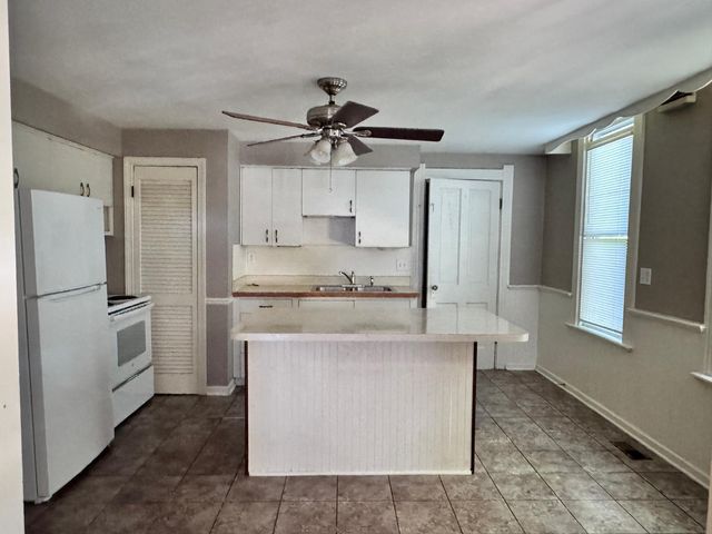 410 Floyd Street, Toledo, OH 43620