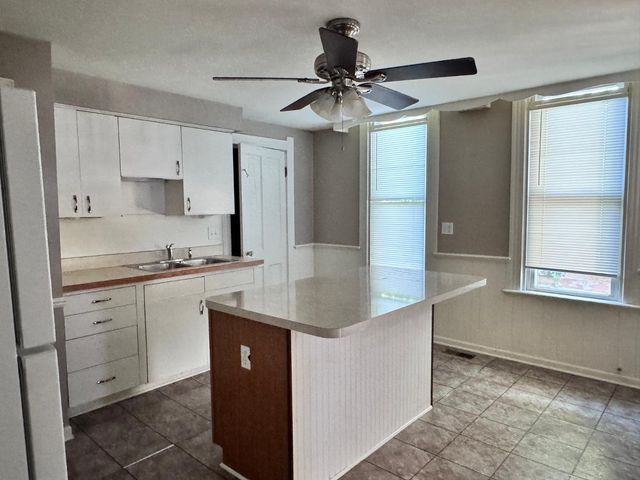410 Floyd Street, Toledo, OH 43620