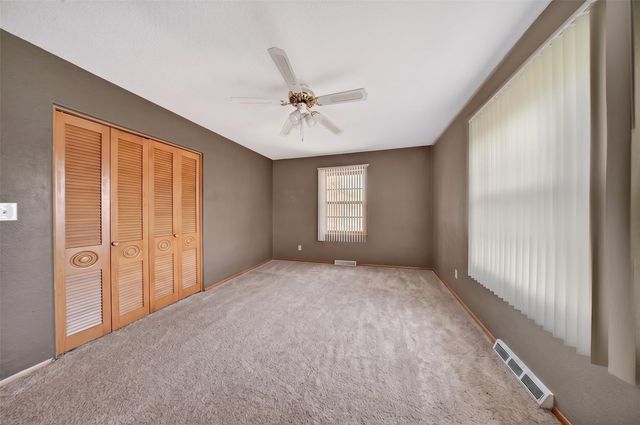 3105 Kenridge Terrace NE, Cedar Rapids, IA 52402