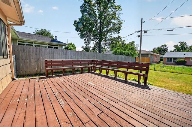 3105 Kenridge Terrace NE, Cedar Rapids, IA 52402