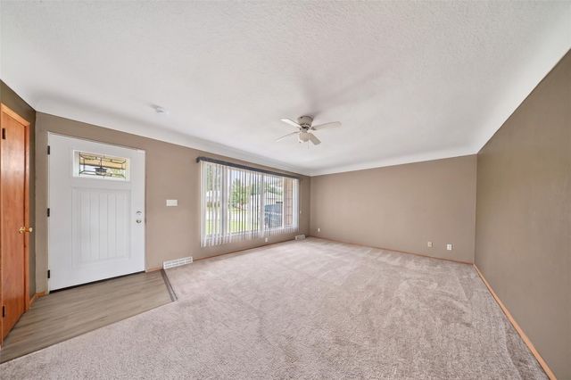 3105 Kenridge Terrace NE, Cedar Rapids, IA 52402