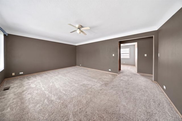 3105 Kenridge Terrace NE, Cedar Rapids, IA 52402