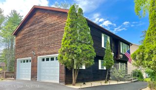 16 Appalachian Dr, Coxsackie, NY 12051