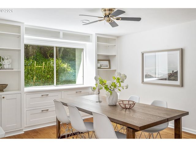 6090 Sw 68TH Ct, Portland, OR 97223