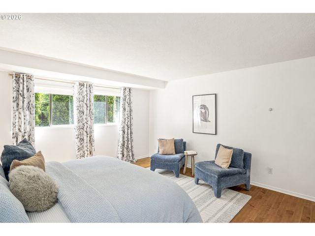 6090 Sw 68TH Ct, Portland, OR 97223