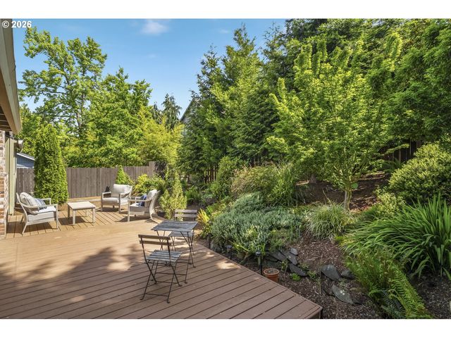 6090 Sw 68TH Ct, Portland, OR 97223
