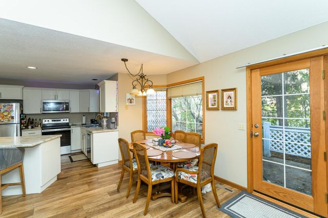 2607 Tuxedo Lane NW, Rochester, MN 55901