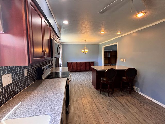 2708 PATIO Drive, Erie, PA 16506