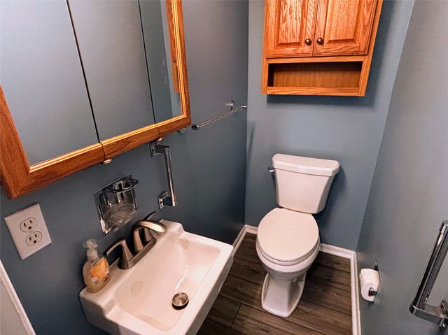 2708 PATIO Drive, Erie, PA 16506