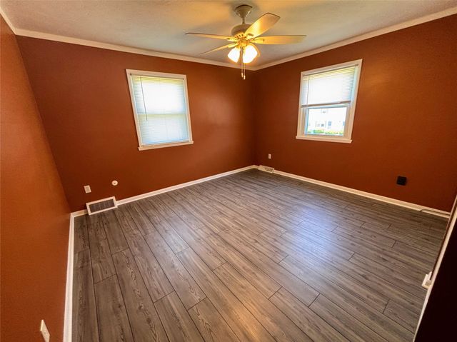 2708 PATIO Drive, Erie, PA 16506