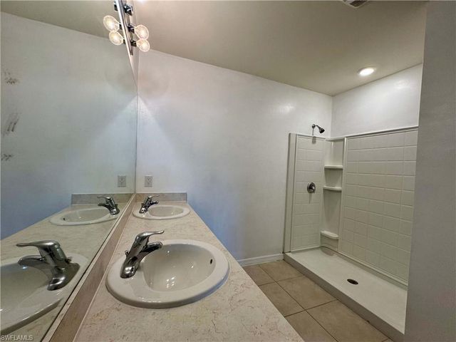 18661 Miami BLVD, Fort Myers, FL 33967