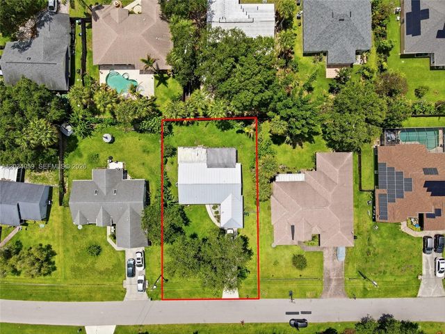 2350 SW Vardon St, Port St. Lucie, FL 34953