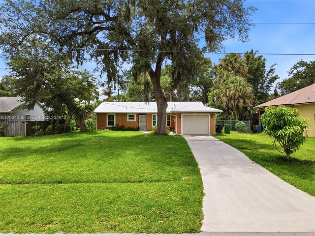 2350 SW Vardon St, Port St. Lucie, FL 34953