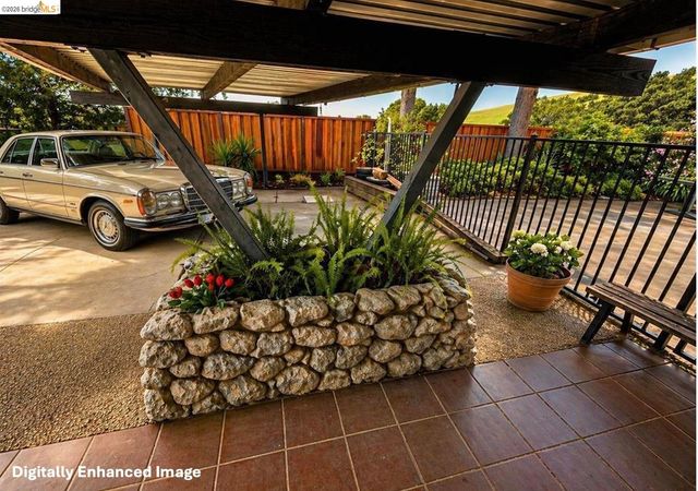 5284 Camino Alta Mira, Castro Valley, CA 94546
