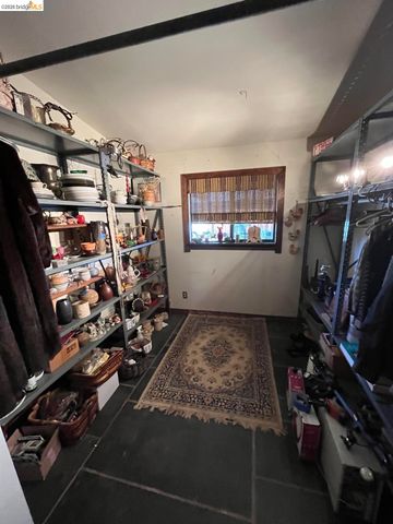 5284 Camino Alta Mira, Castro Valley, CA 94546
