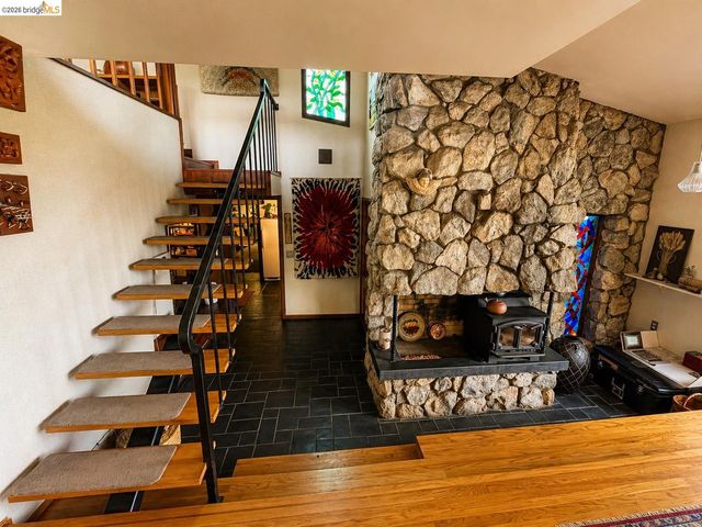 5284 Camino Alta Mira, Castro Valley, CA 94546