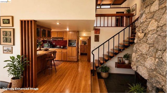 5284 Camino Alta Mira, Castro Valley, CA 94546