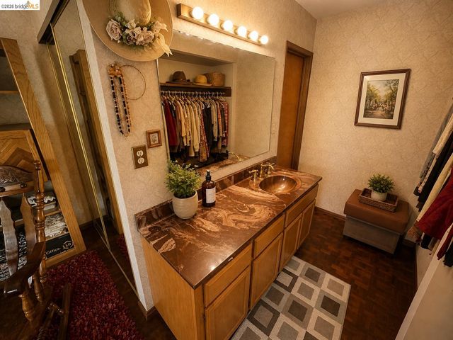 5284 Camino Alta Mira, Castro Valley, CA 94546