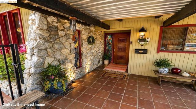 5284 Camino Alta Mira, Castro Valley, CA 94546