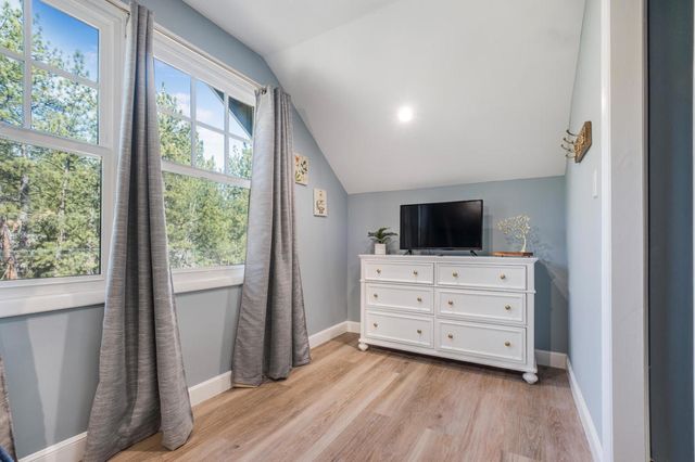 195 Elgin Road, Big Bear, CA 92315