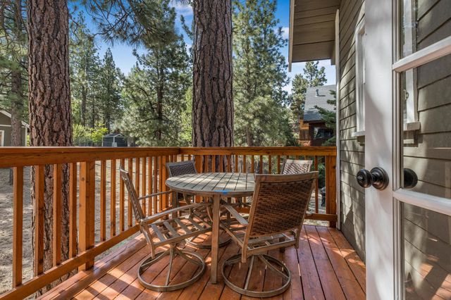 195 Elgin Road, Big Bear, CA 92315