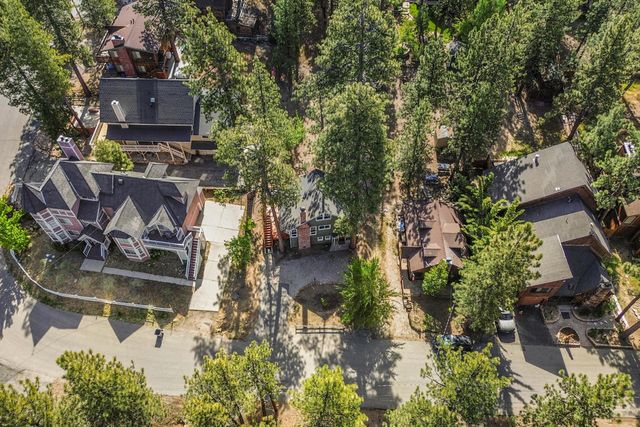 195 Elgin Road, Big Bear, CA 92315