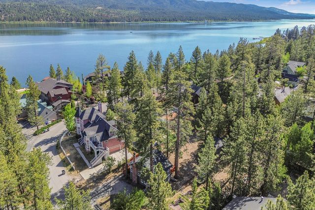 195 Elgin Road, Big Bear, CA 92315