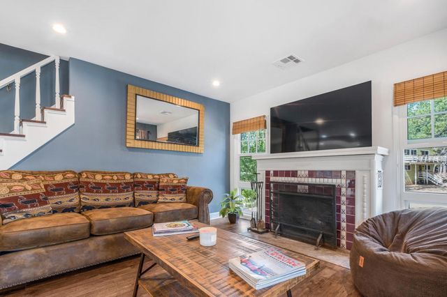 195 Elgin Road, Big Bear, CA 92315