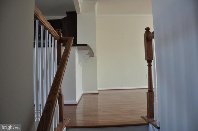 905 SUSAN CIR, North Wales, PA 19454
