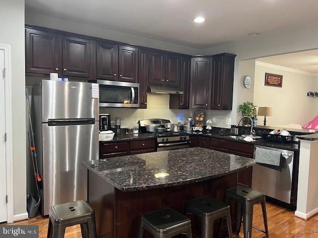 905 SUSAN CIR, North Wales, PA 19454