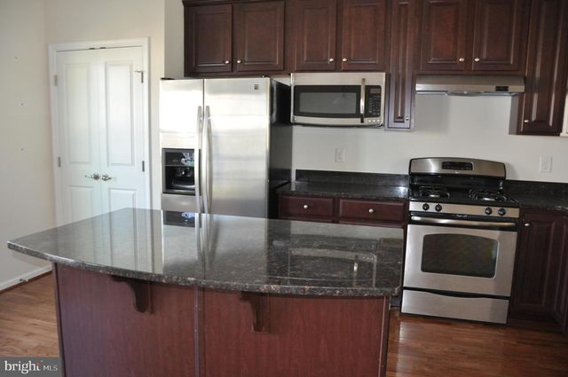 905 SUSAN CIR, North Wales, PA 19454