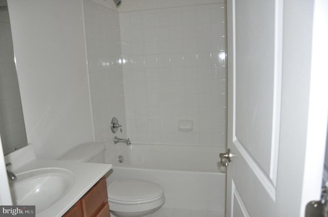 905 SUSAN CIR, North Wales, PA 19454