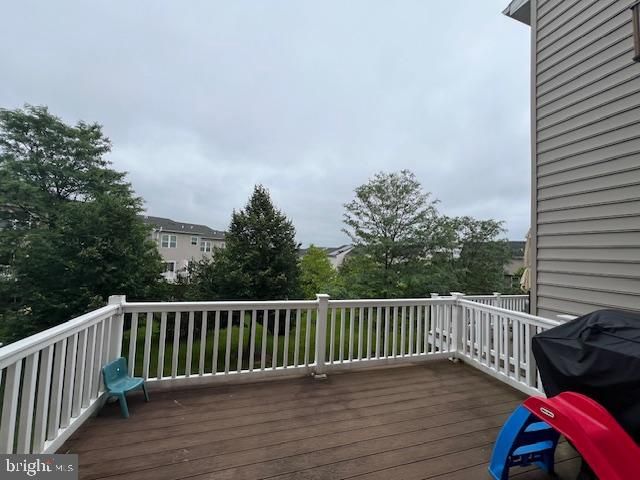 905 SUSAN CIR, North Wales, PA 19454