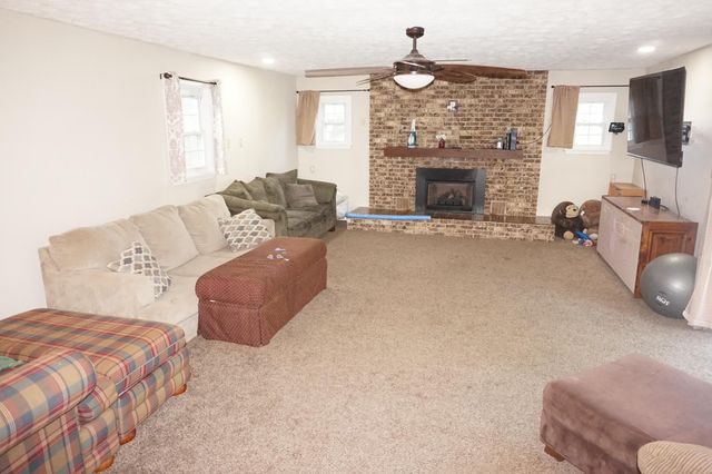 203 W King Drive, Willard, MO 65781