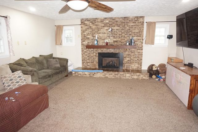 203 W King Drive, Willard, MO 65781