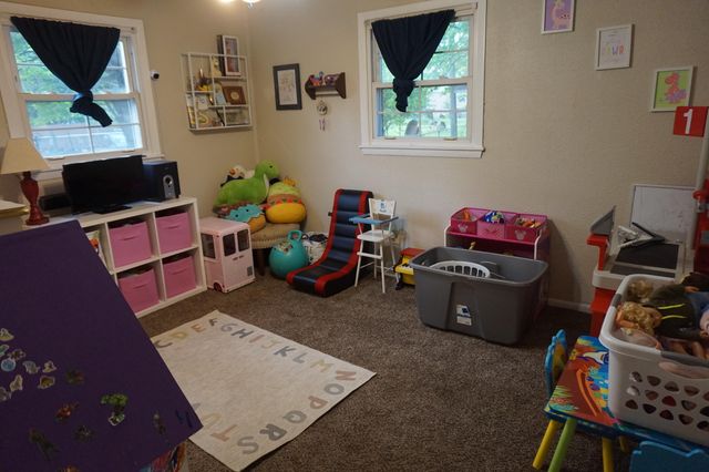 203 W King Drive, Willard, MO 65781