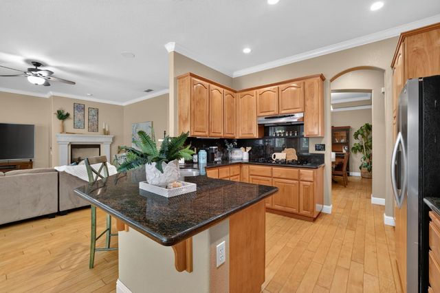441 Renpoint Ct, Roseville, CA 95661