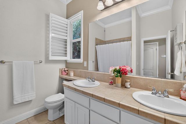 441 Renpoint Ct, Roseville, CA 95661