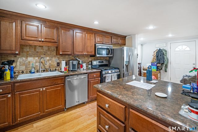 116 Lee Street, West Haven, CT 06516