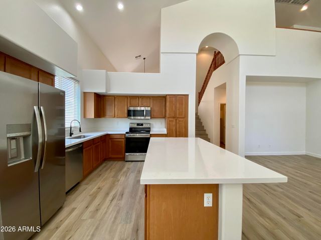 8777 W HAYWARD Avenue, Glendale, AZ 85305