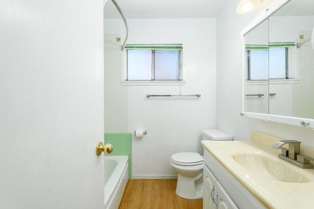 7284 Cromwell Way, Sacramento, CA 95822