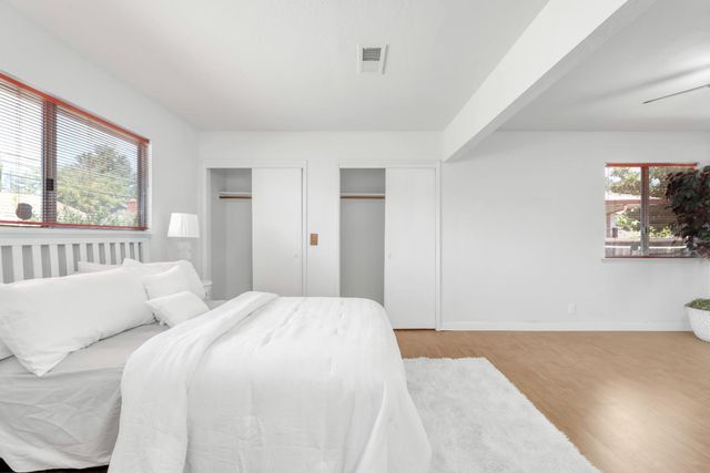 7284 Cromwell Way, Sacramento, CA 95822