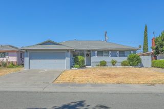 7284 Cromwell Way, Sacramento, CA 95822
