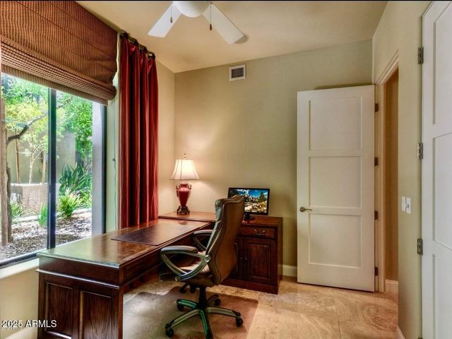 8 BILTMORE Estate 112, Phoenix, AZ 85016