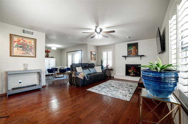 4400 Hemingway Drive 215, Oklahoma City, OK 73118